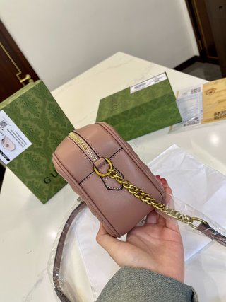 GUCCI BAG 673-4