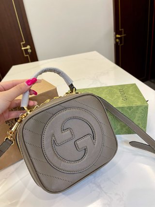 GUCCI BAG 406-1