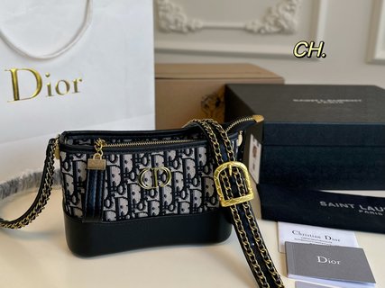 DIOR-755