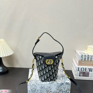 DIOR-758