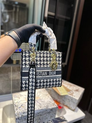 DIOR-728