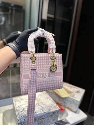 DIOR-728
