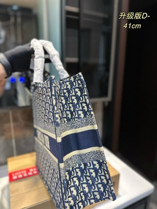 DIOR-718