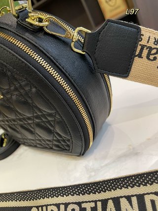 DIOR-714