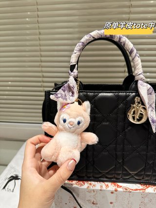 DIOR-698