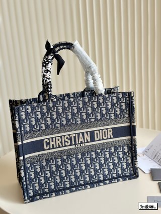 DIOR-709