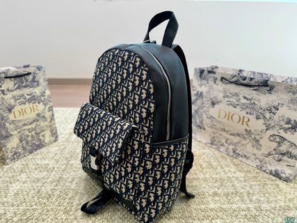 DIOR-712