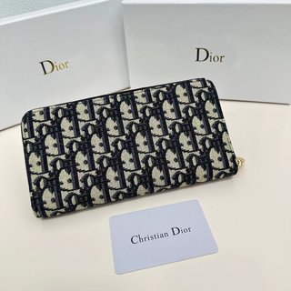 DIOR-744