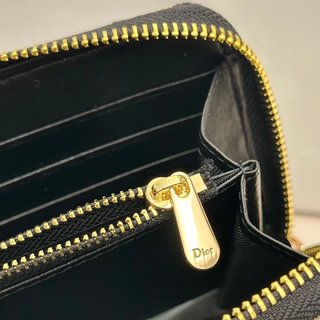 DIOR-744