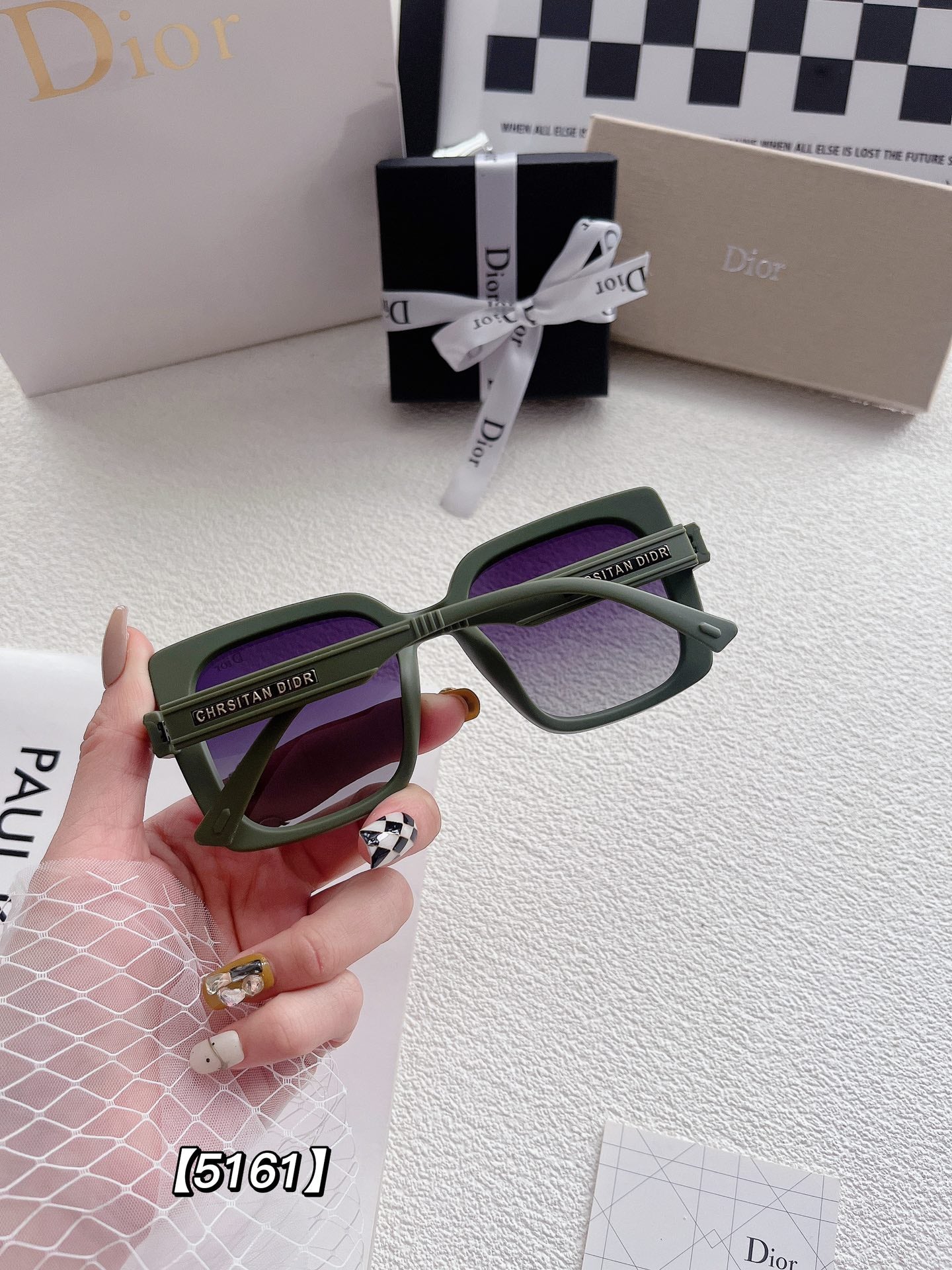 533