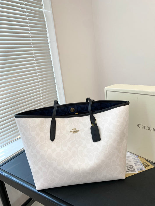 Co-BAG606