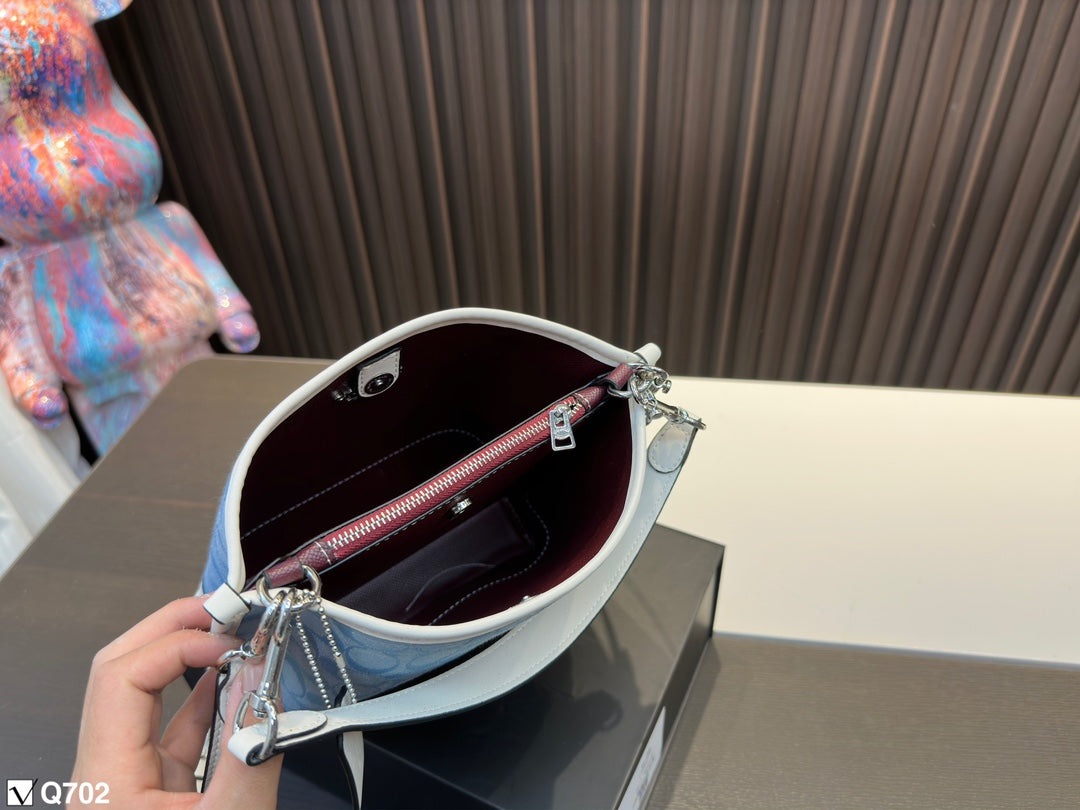 Co-BAG608