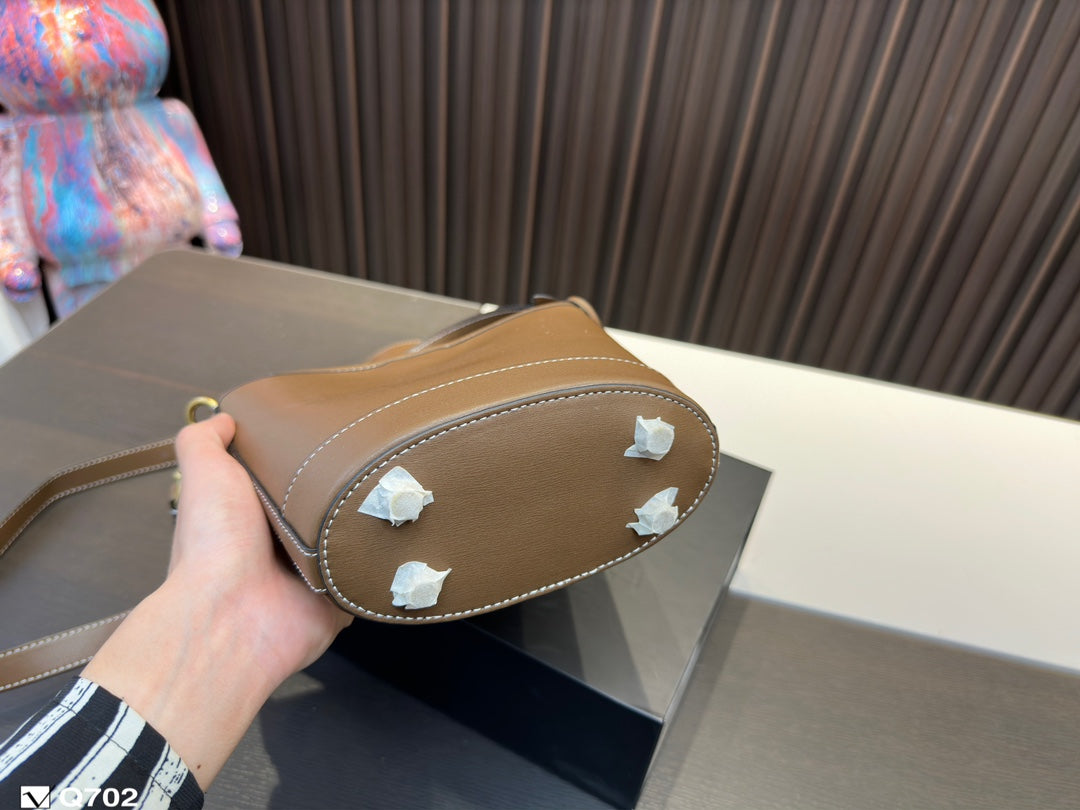 Co-BAG131