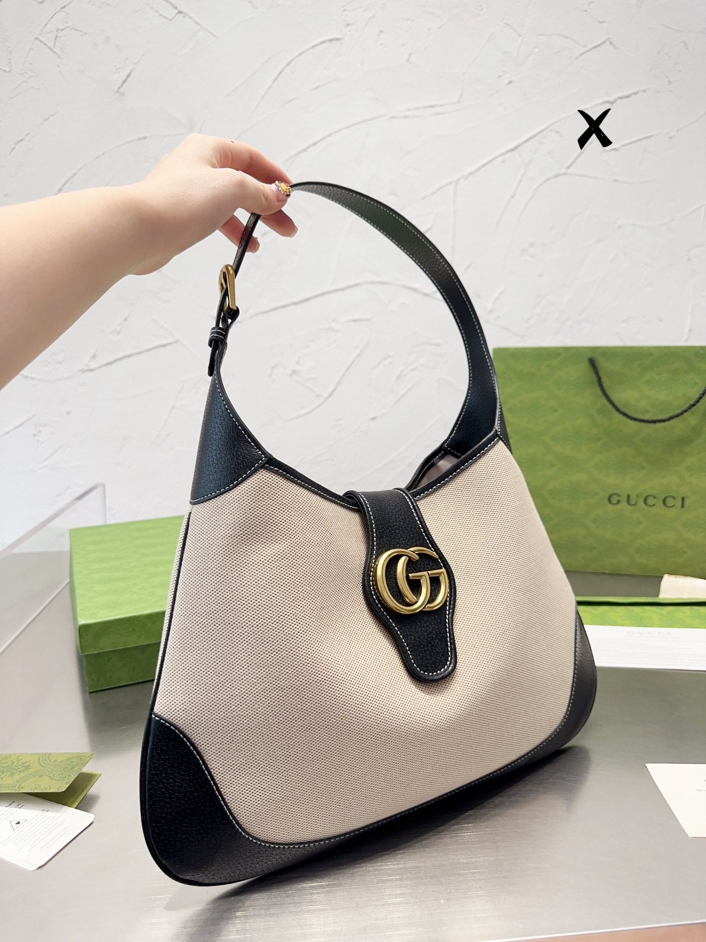 GUCCI BAG-1