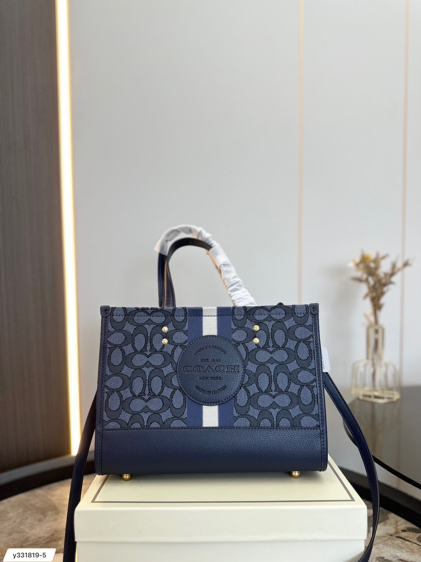 Co-BAG612