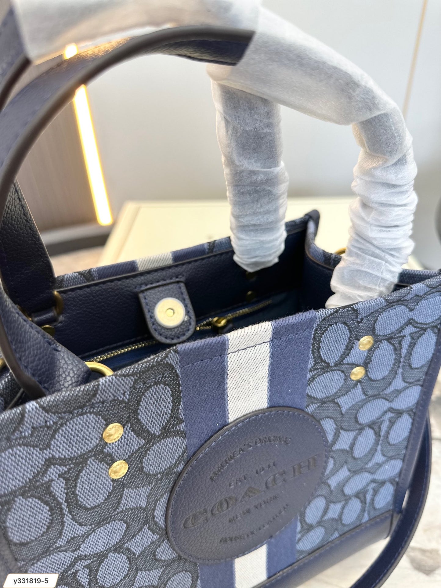 Co-BAG612