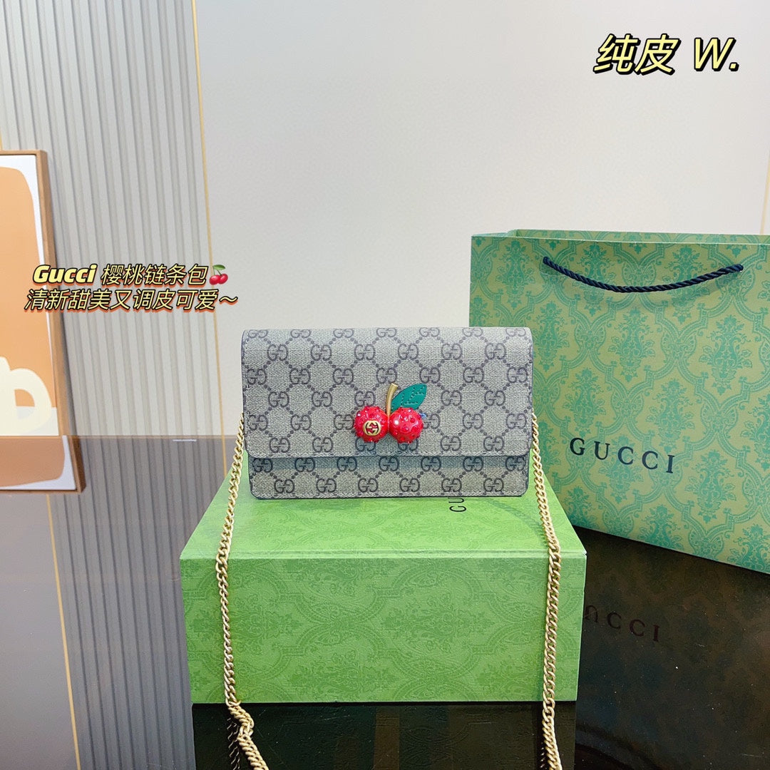GUCCI BAG17