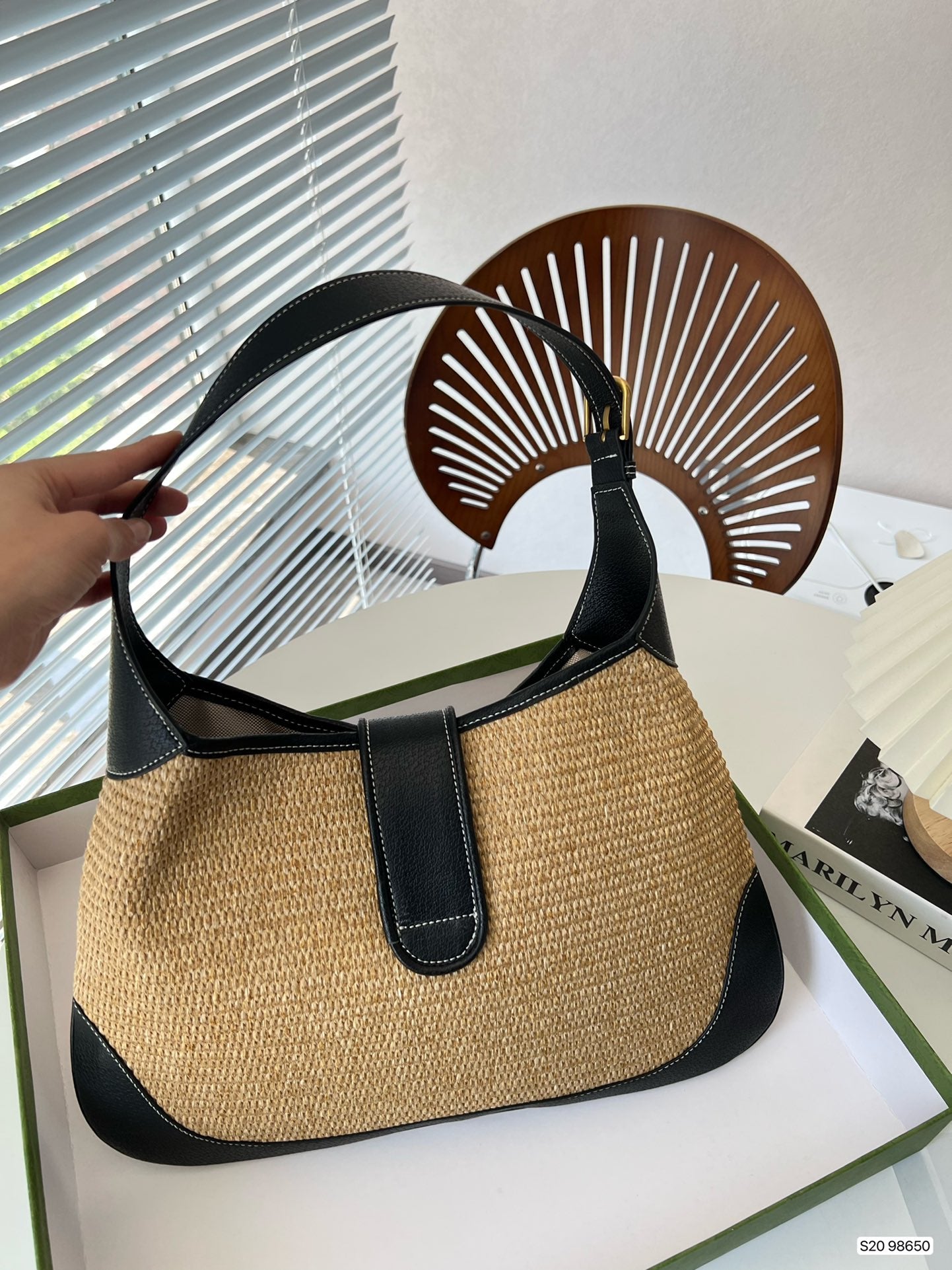 GUCCI BAG 27