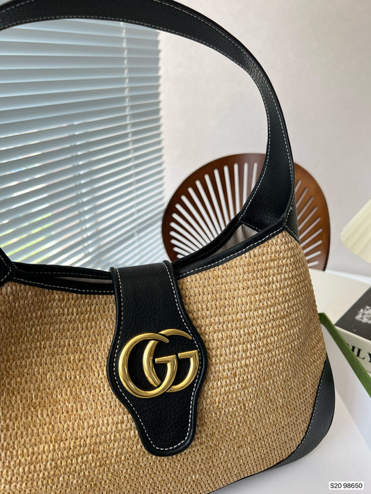GUCCI BAG 27