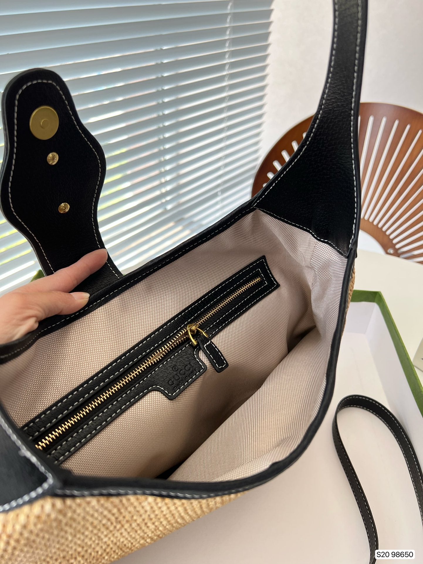 GUCCI BAG 27