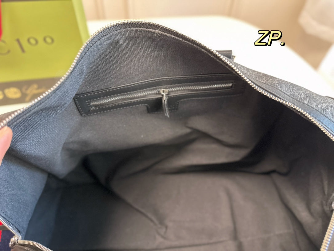 GUCCI BAG 32