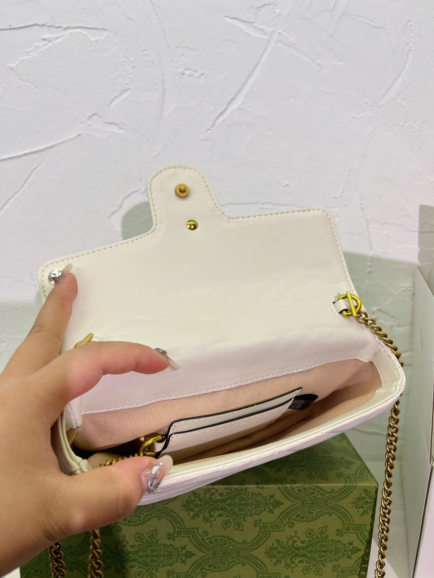 GUCCI BAG 40