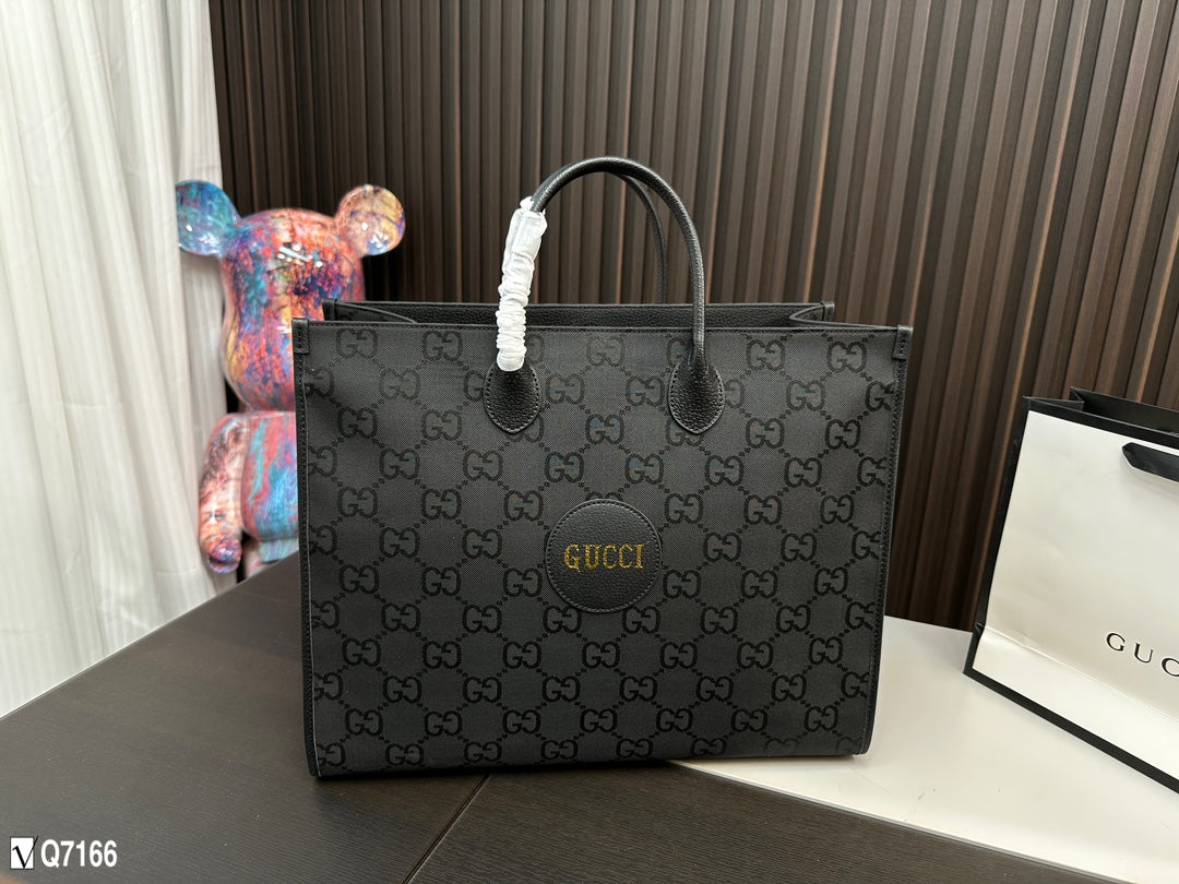GUCCI BAG 42