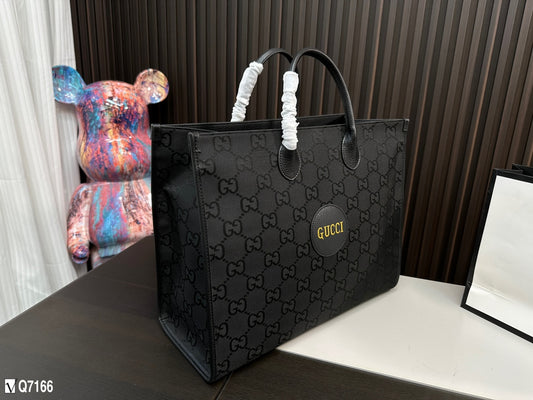 GUCCI BAG 42