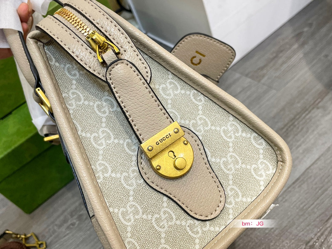 GUCCI BAG 43-1