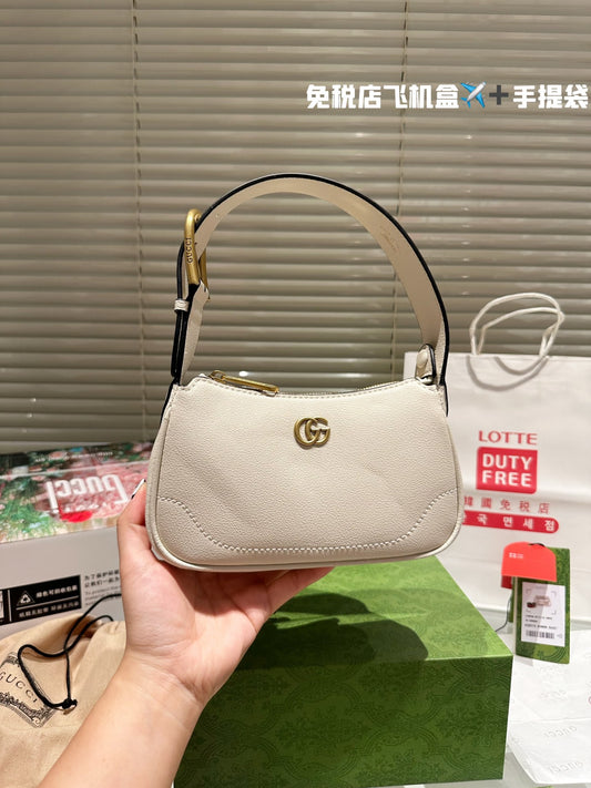 GUCCI BAG 49