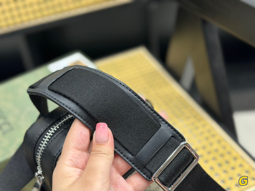 GUCCI BAG 52