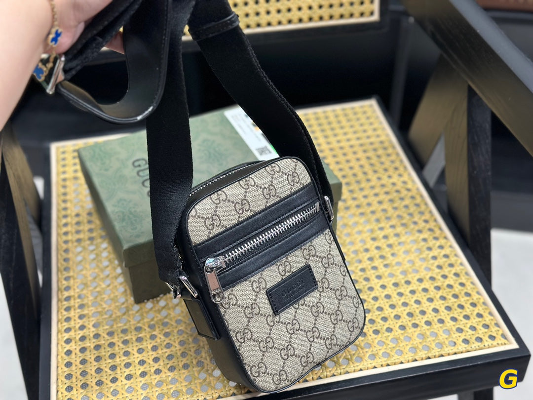 GUCCI BAG 52