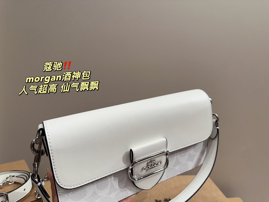 Co-BAG114