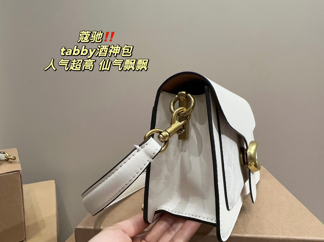 Co-BAG614