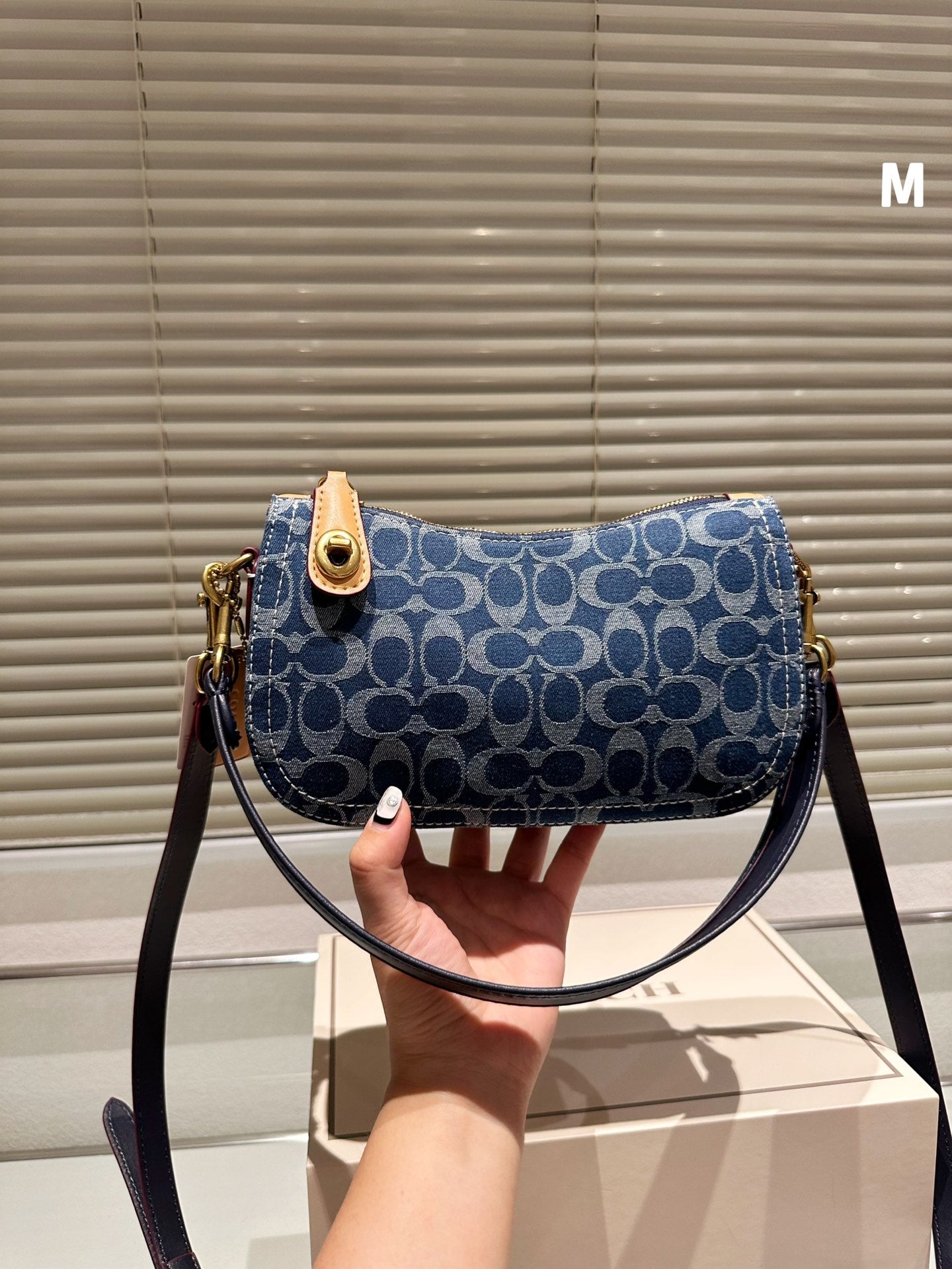Co-BAG616
