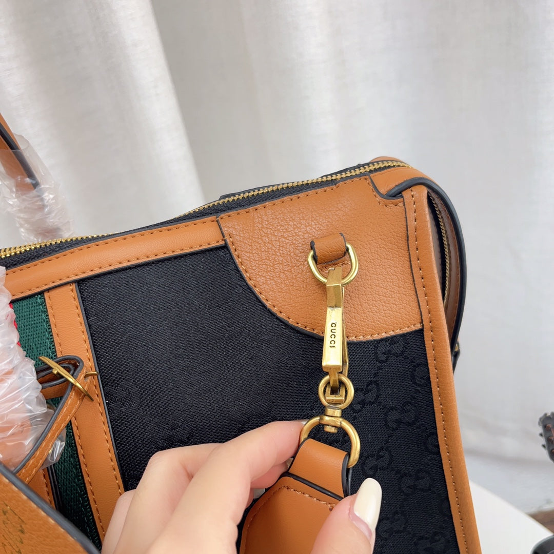 GUCCI BAG 64