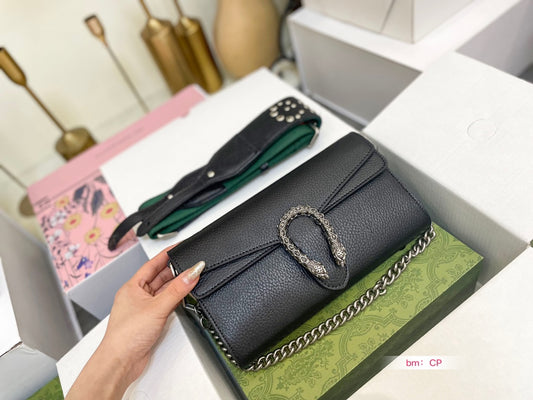 GUCCI BAG 79