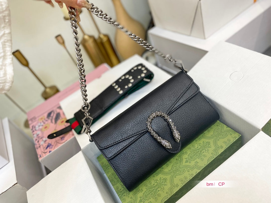 GUCCI BAG 79