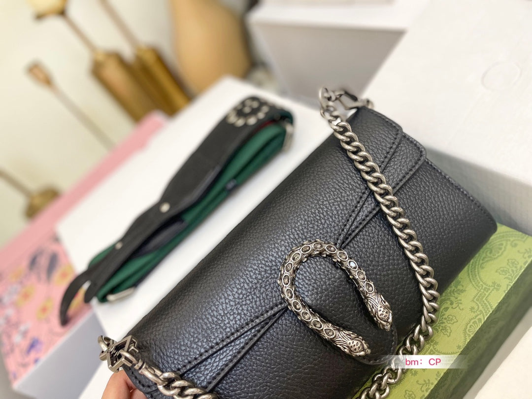 GUCCI BAG 79