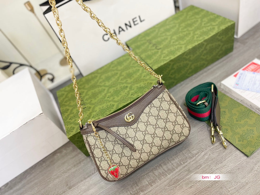 GUCCI BAG 80