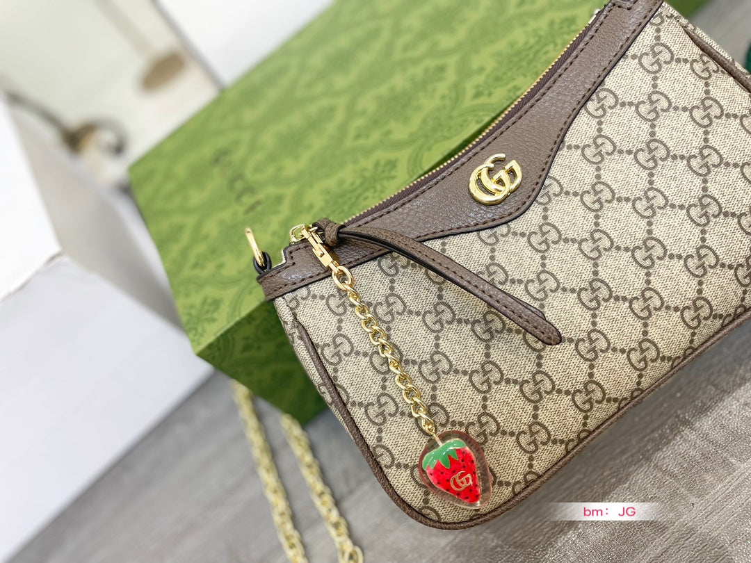 GUCCI BAG 80
