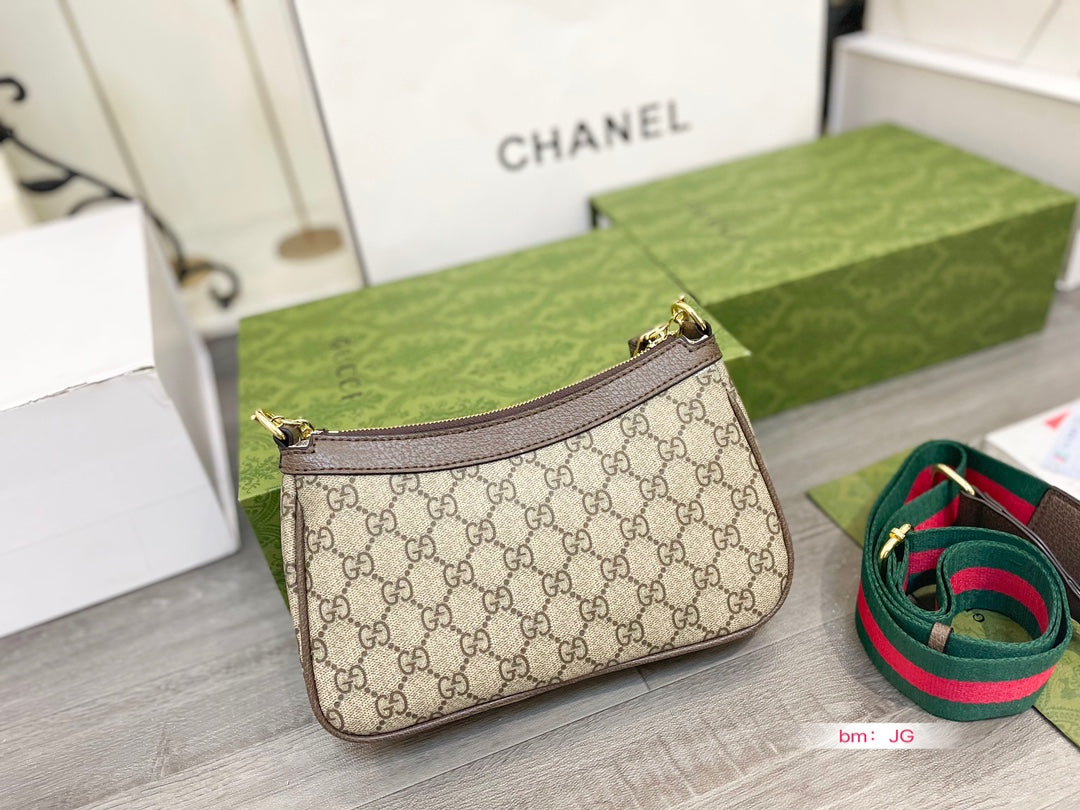 GUCCI BAG 80