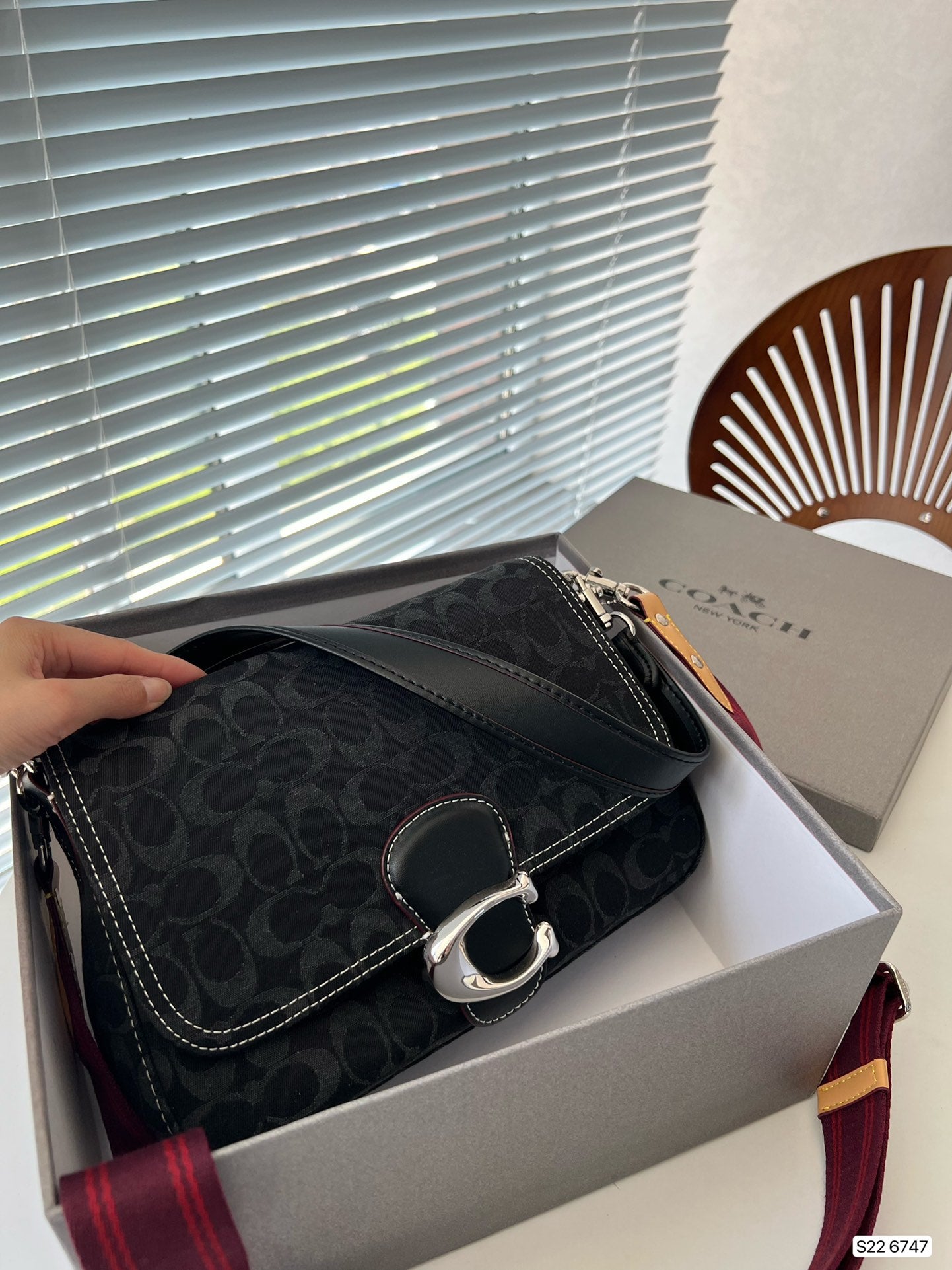 Co-BAG621