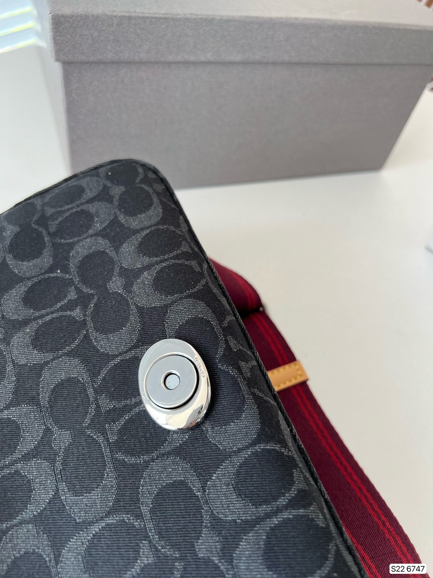 Co-BAG621