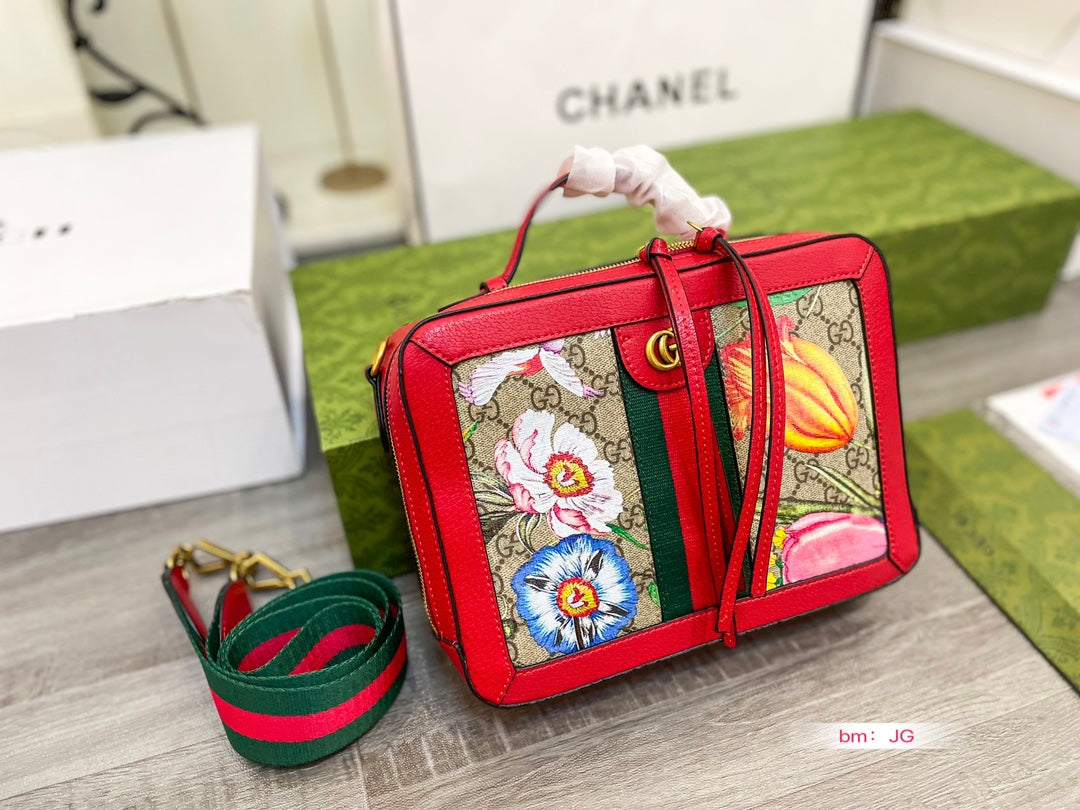 GUCCI BAG 85