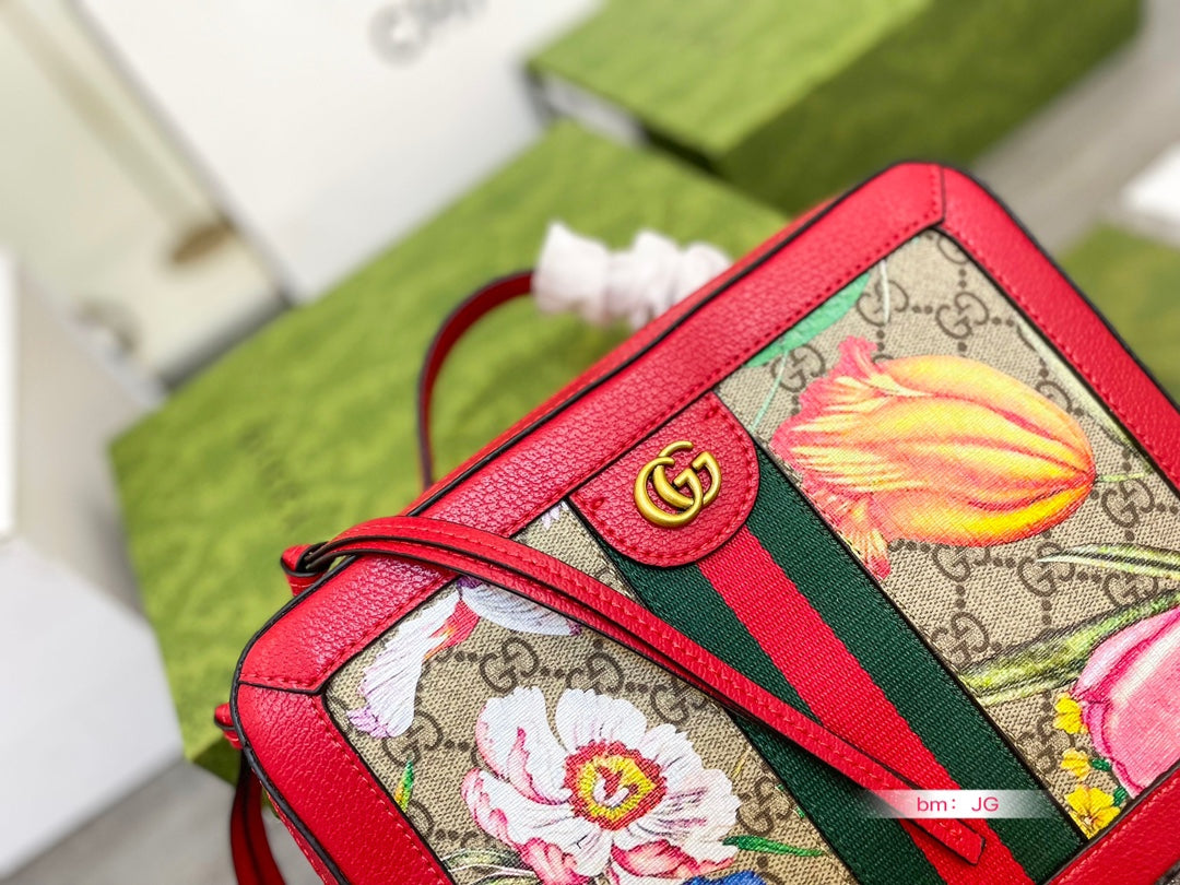 GUCCI BAG 85