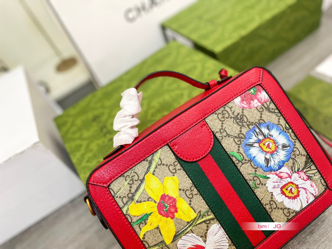 GUCCI BAG 85