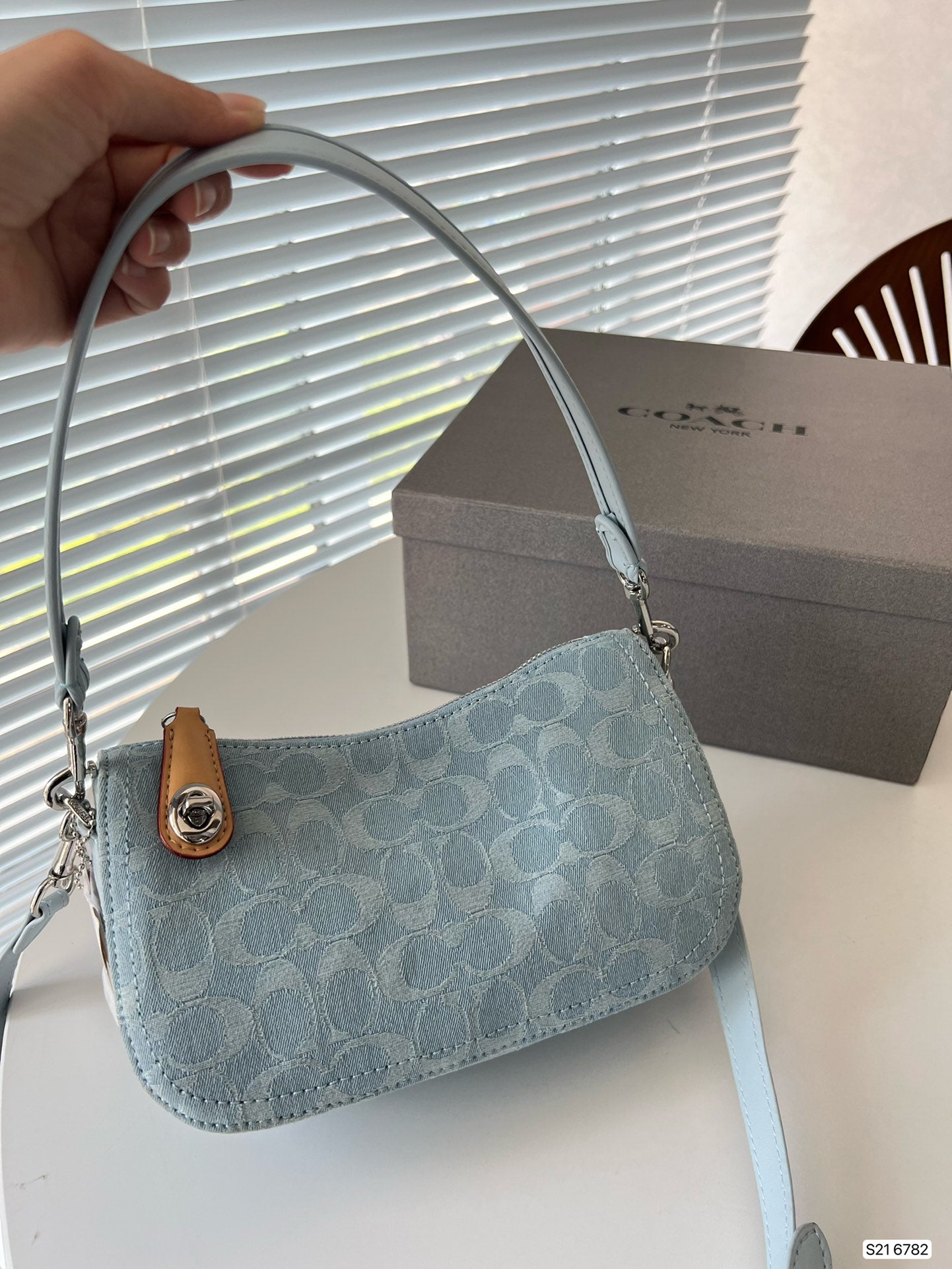 Co-BAG622