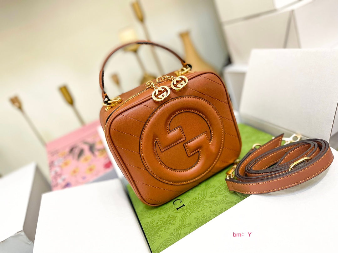 GUCCI BAG 86