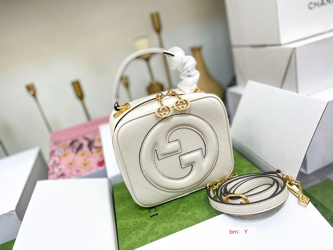 GUCCI BAG 86